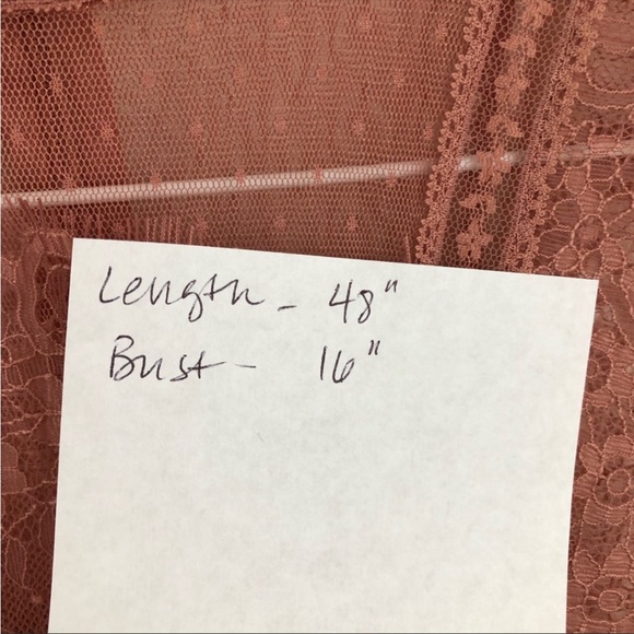 Express lace dress - Picture 6 of 6